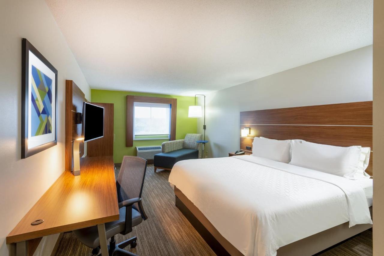 Holiday Inn Express Vermilion By Ihg Bagian luar foto