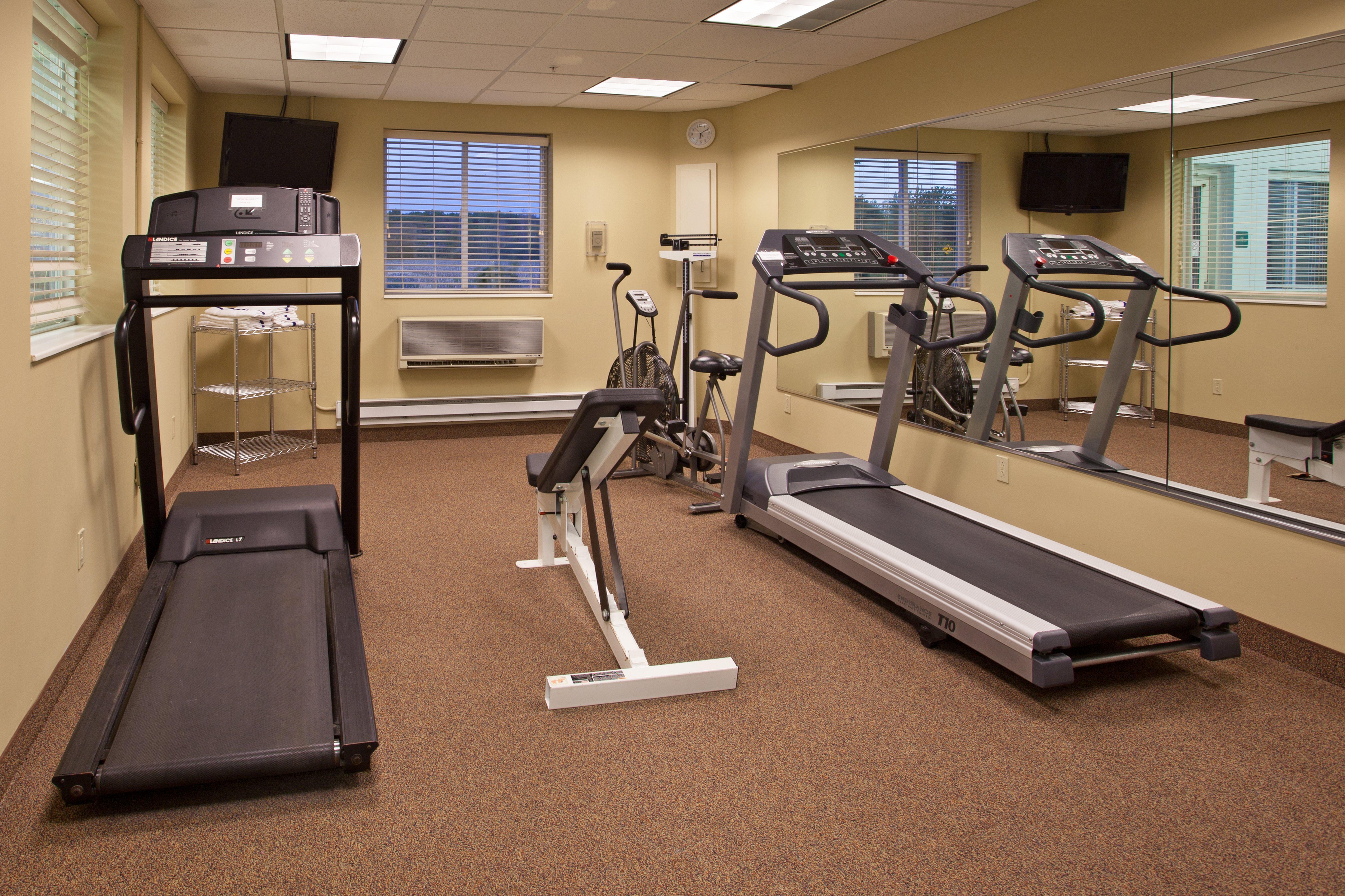 Holiday Inn Express Vermilion By Ihg Bagian luar foto